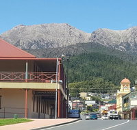 Mt Lyell Motor Inn - Accommodation Main Beach