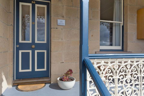 WEST NEST | Classic 3BR Hobart Terrace BEST Location, View, Close To City - Accommodation Main Beach 26