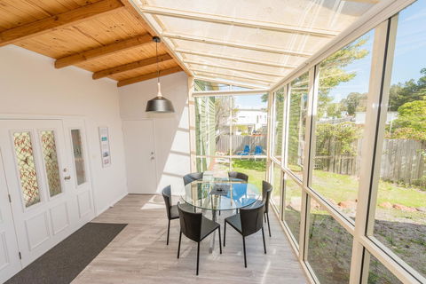 Mayson - Accommodation Main Beach 5