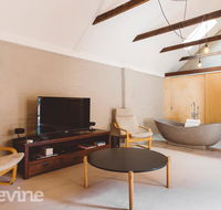 Devine Stays - Hayloft on ELizabeth - Accommodation Main Beach