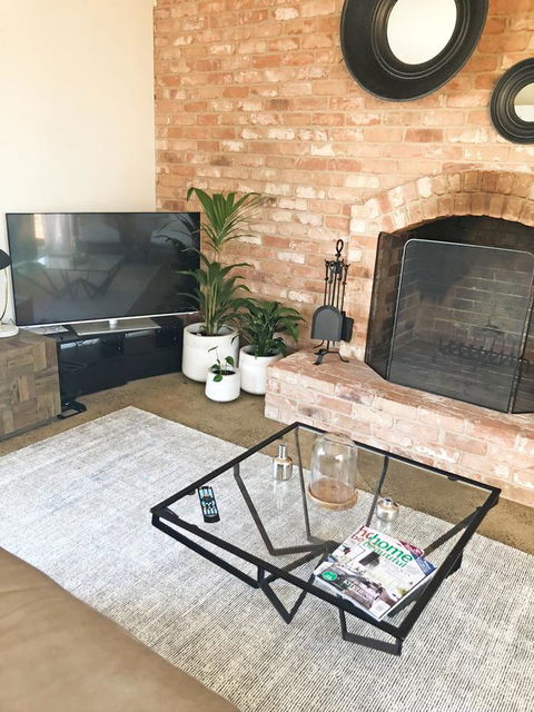 EMBRACING EVANDALE - Hosted By L'Abode Accommodation - Accommodation Main Beach 11