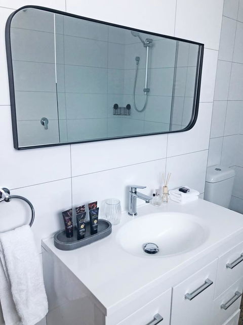 EMBRACING EVANDALE - Hosted By L'Abode Accommodation - Accommodation Main Beach 22