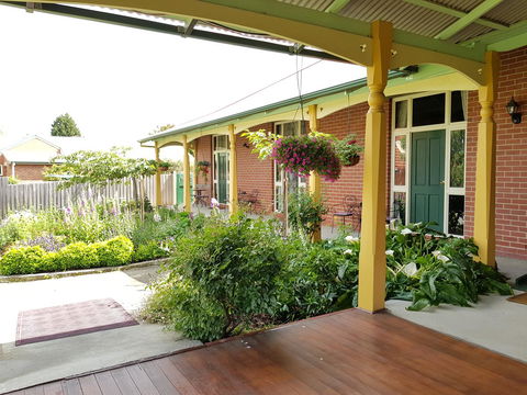 Orana House - Accommodation Main Beach 12