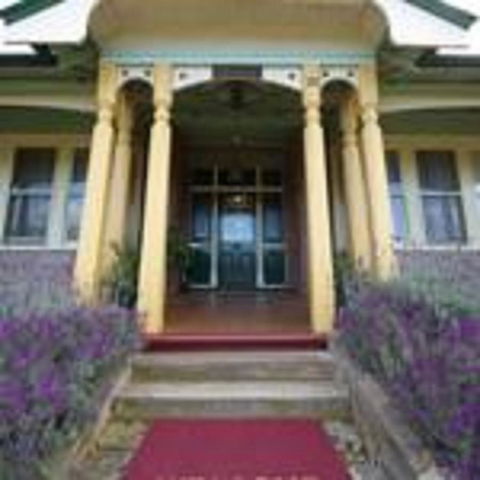 Orana House - Accommodation Main Beach 3