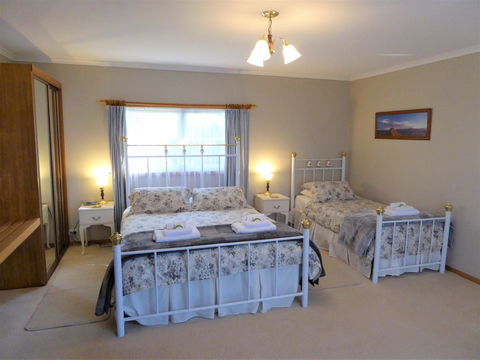 Tamar River Retreat - Accommodation Main Beach 0