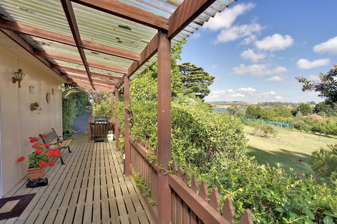 Tamar River Retreat - Accommodation Main Beach 5