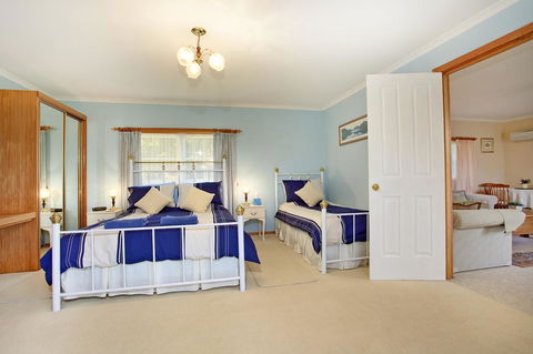 Tamar River Retreat - Accommodation Main Beach 7