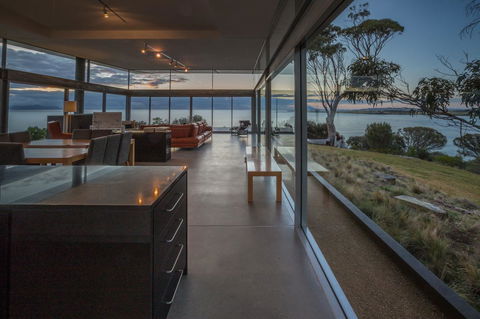 Avalon Coastal Retreat - Accommodation Main Beach 11