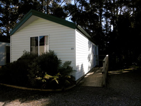 Strahan Beach Tourist Park - Accommodation Main Beach 13