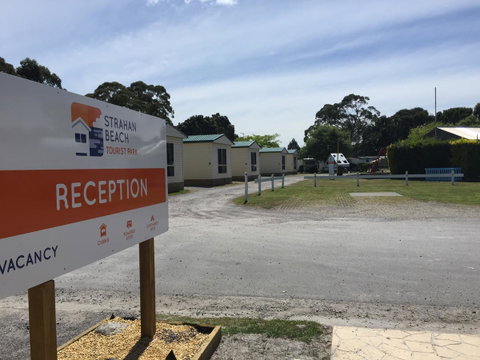 Strahan Beach Tourist Park - Accommodation Main Beach 16
