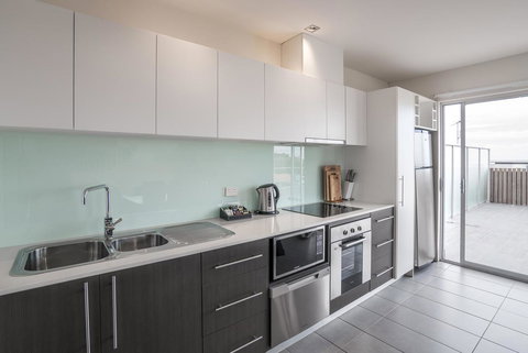 The Apollo - Accommodation Main Beach 25