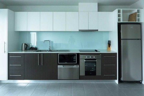 The Apollo - Accommodation Main Beach 12