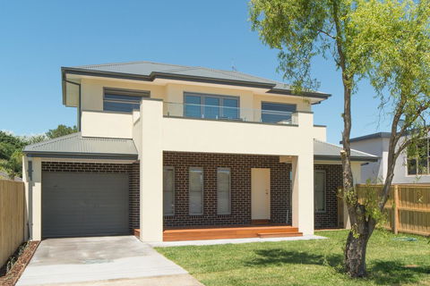 Rosewater Townhouses Dromana - Accommodation Main Beach 26