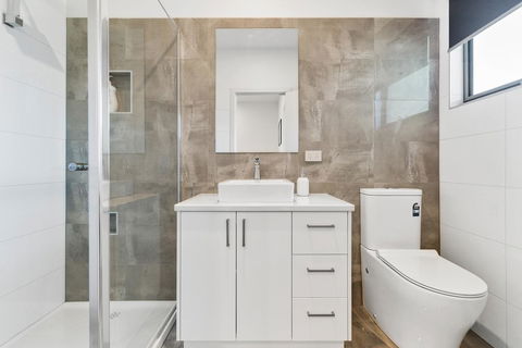 Rosewater Townhouses Dromana - Accommodation Main Beach 11