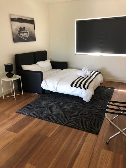 Rosewater Townhouses Dromana - Accommodation Main Beach 2