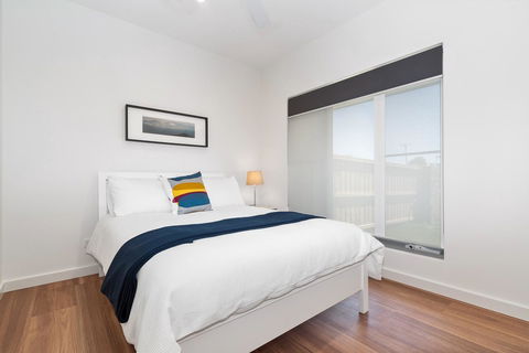 Rosewater Townhouses Dromana - Accommodation Main Beach 28