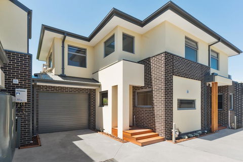 Rosewater Townhouses Dromana - Accommodation Main Beach 15