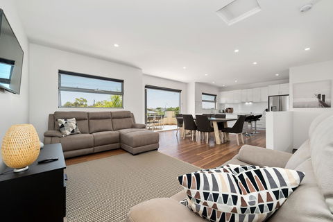 Rosewater Townhouses Dromana - Accommodation Main Beach 0