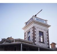 Hotel Sorrento - Accommodation Main Beach