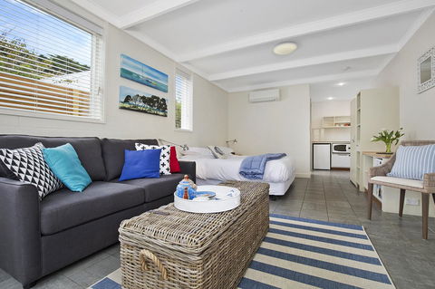 Oceanic Sorrento - Accommodation Main Beach 7