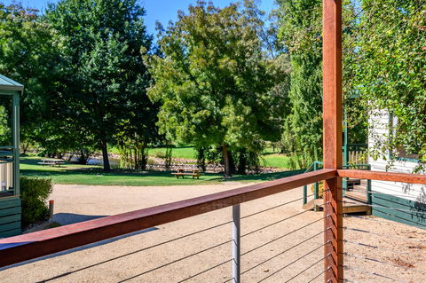 Bright Riverside Holiday Park - Accommodation Main Beach 38