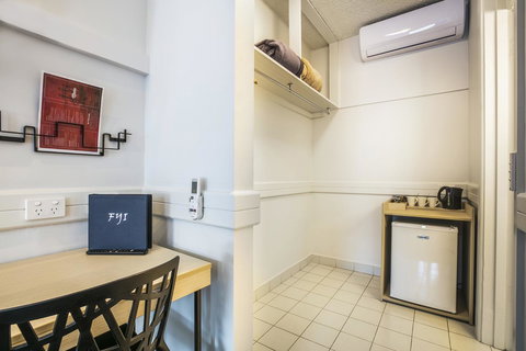 Nightcap At Matthew Flinders Hotel - Accommodation Main Beach 13