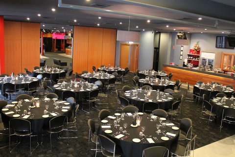 Nightcap At Matthew Flinders Hotel - Accommodation Main Beach 36