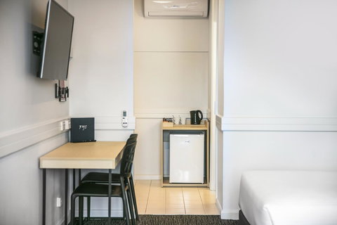 Nightcap At Matthew Flinders Hotel - Accommodation Main Beach 14