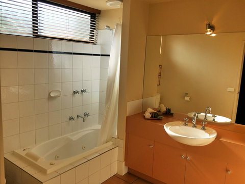 Lorne Surf Apartments - Accommodation Main Beach 24