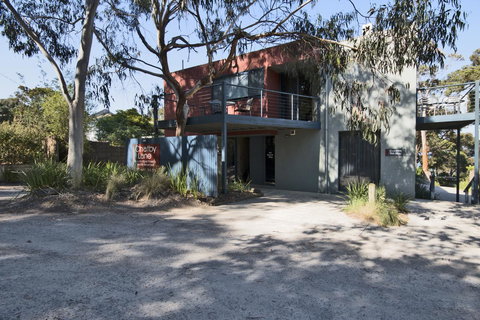 Lorne Surf Apartments - Accommodation Main Beach 8