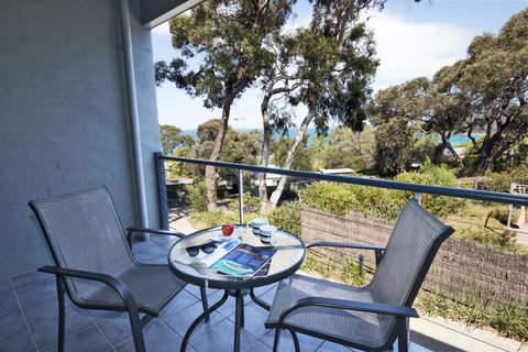 Lorne Surf Apartments - Accommodation Main Beach 2