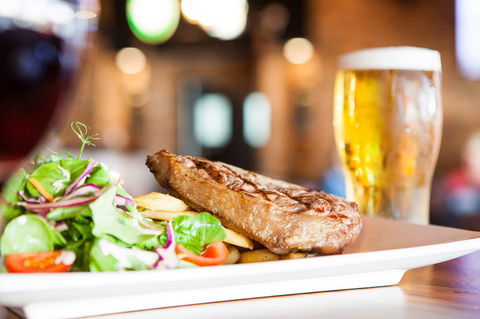 Nightcap At Keysborough Hotel - Accommodation Main Beach 30