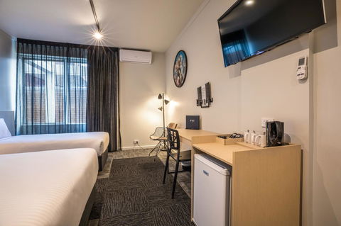 Nightcap At Keysborough Hotel - Accommodation Main Beach 24