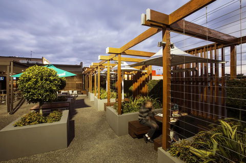 Nightcap At Keysborough Hotel - Accommodation Main Beach 6