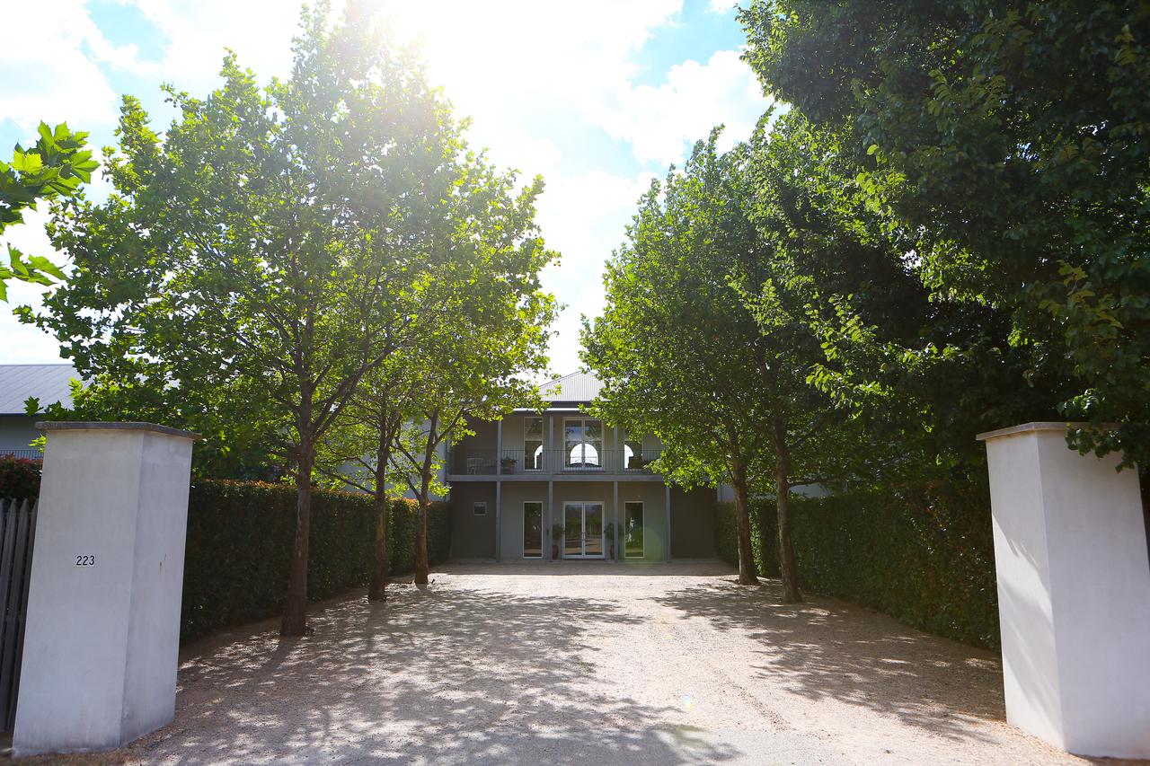  Accommodation Main Beach