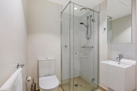 Experience Platinum Hotel Apartments - Accommodation Main Beach 22