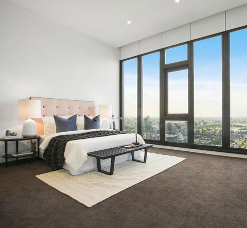 Experience Platinum Hotel Apartments - Accommodation Main Beach 18