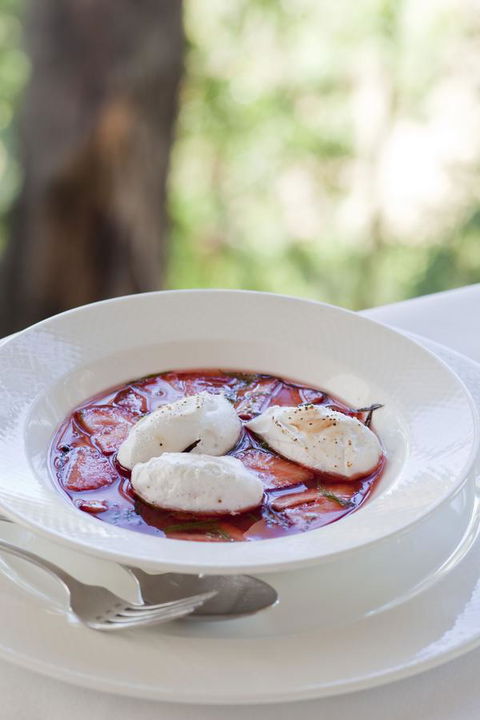 Chris\'s Beacon Point Restaurant & Villas - Accommodation Main Beach 14