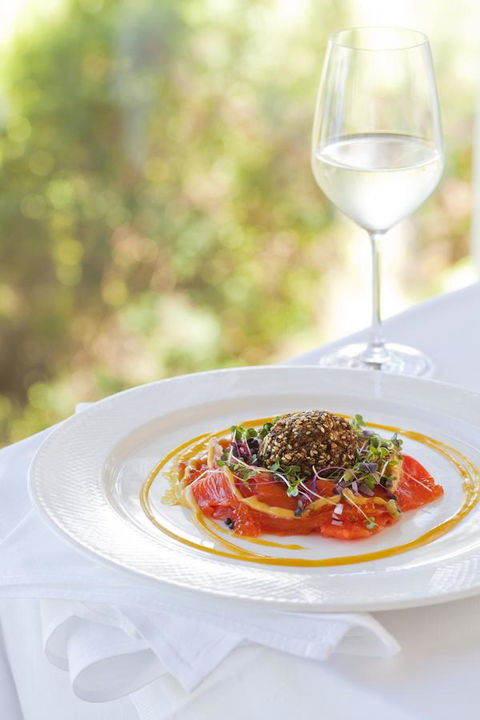 Chris\'s Beacon Point Restaurant & Villas - Accommodation Main Beach 15