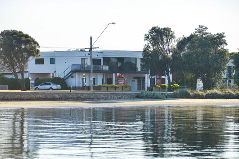 Heyfield Motel And Apartments - Accommodation Main Beach 5