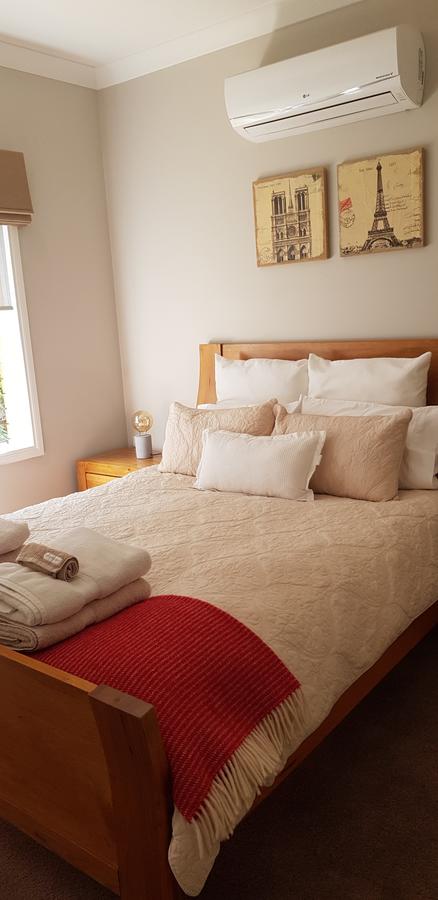 Oxford Rise Apartment - Accommodation Main Beach 5