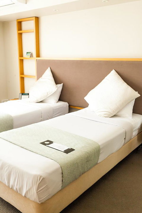Deep Blue Hotel & Hot Springs - Accommodation Main Beach 17