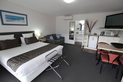 Mornington Motel - Accommodation Main Beach 7