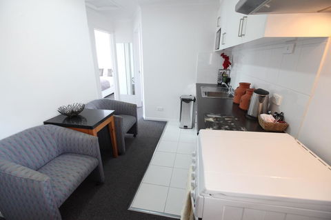 Mornington Motel - Accommodation Main Beach 28