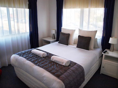 Mornington Motel - Accommodation Main Beach 33