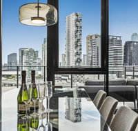 Serviced Apartments Melbourne - Teri - Accommodation Main Beach