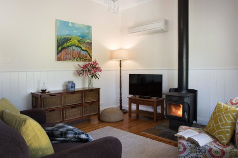 Koovelly Spa - Accommodation Main Beach 1