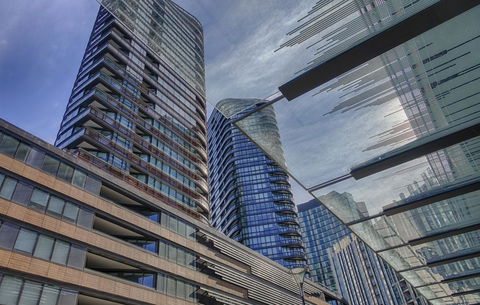 Orange Stay Apartments - Accommodation Main Beach 1