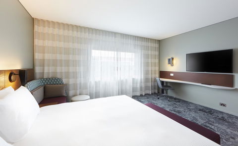 Holiday Inn Express Melbourne Southbank, An IHG Hotel - Accommodation Main Beach 21