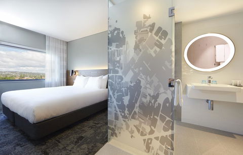 Holiday Inn Express Melbourne Southbank, An IHG Hotel - Accommodation Main Beach 22